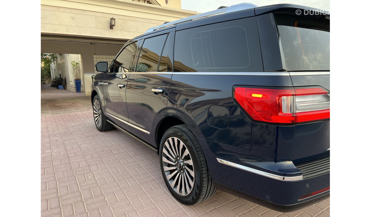 Lincoln Navigator Reserve