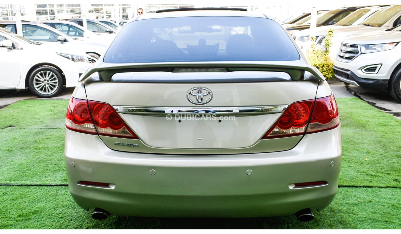 تويوتا أوريون خليجى- بدون حوادث- رقم واحد - بصمة - فتحة - شاشة - كاميرا - مثبت سرعة - رنجات - حساسات -خشب -جناح