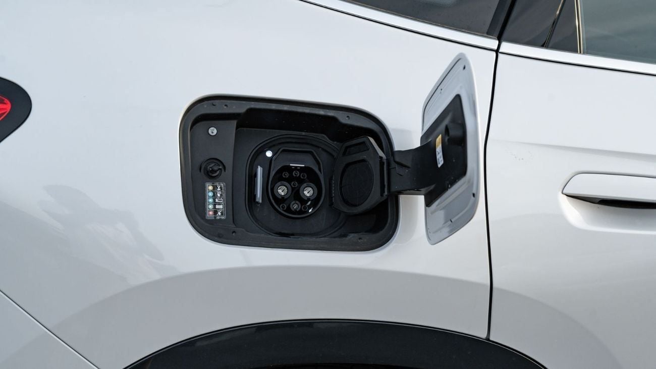 BMW iX1 2025 | BMW IX1 EDRIVE25L X DESIGN PACK