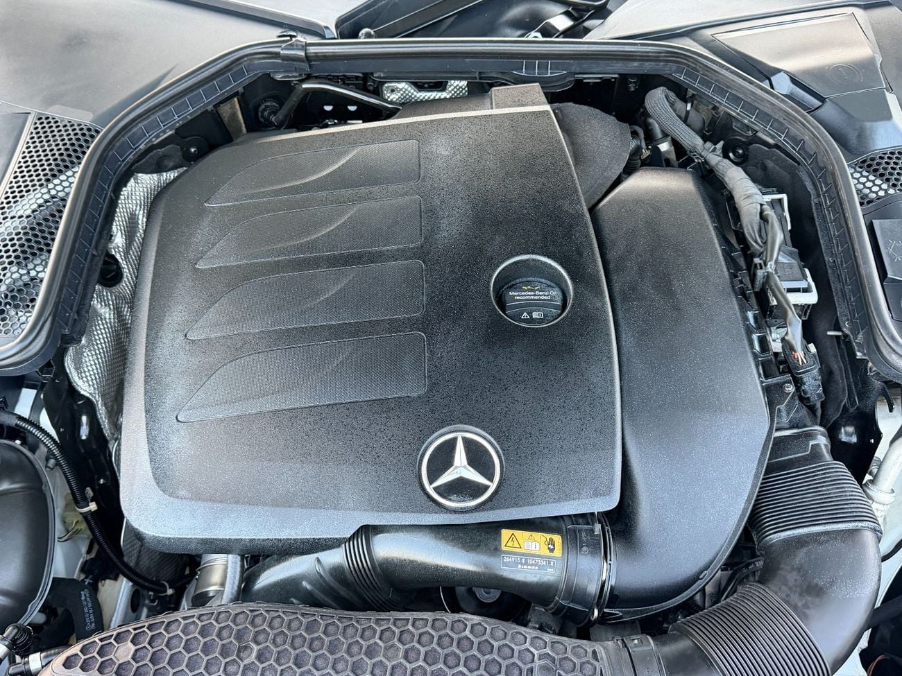 مرسيدس بنز C 300 Luxury 2.0L