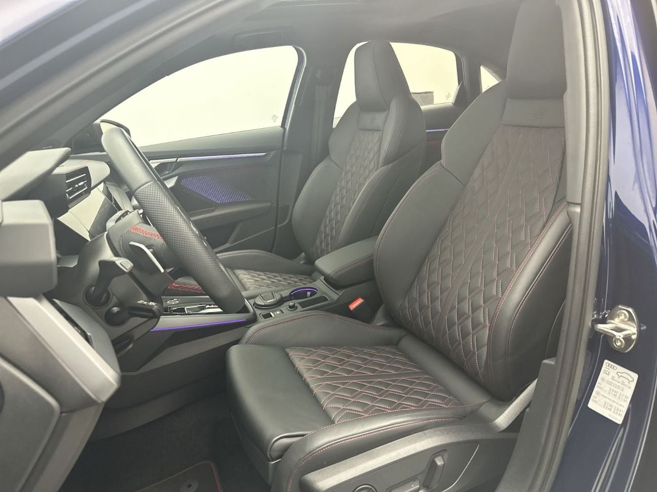 Audi S3 TFSI quattro 2.0L Sedan Sedan TFSI 333hp (Ref# 79092)