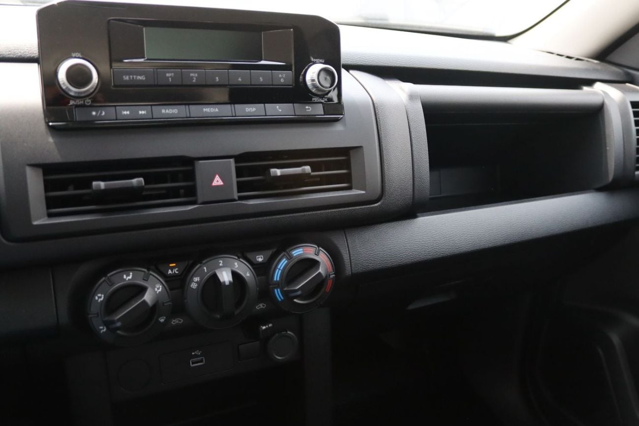 Mitsubishi L200 MITSUBISHI L200 4X4 M/T PETROL **EXPORT ONLY**التصدير فقط خارج الخليج***