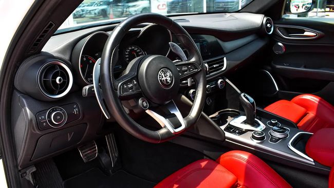 Alfa Romeo Giulia VELOCE, миниатюра 23