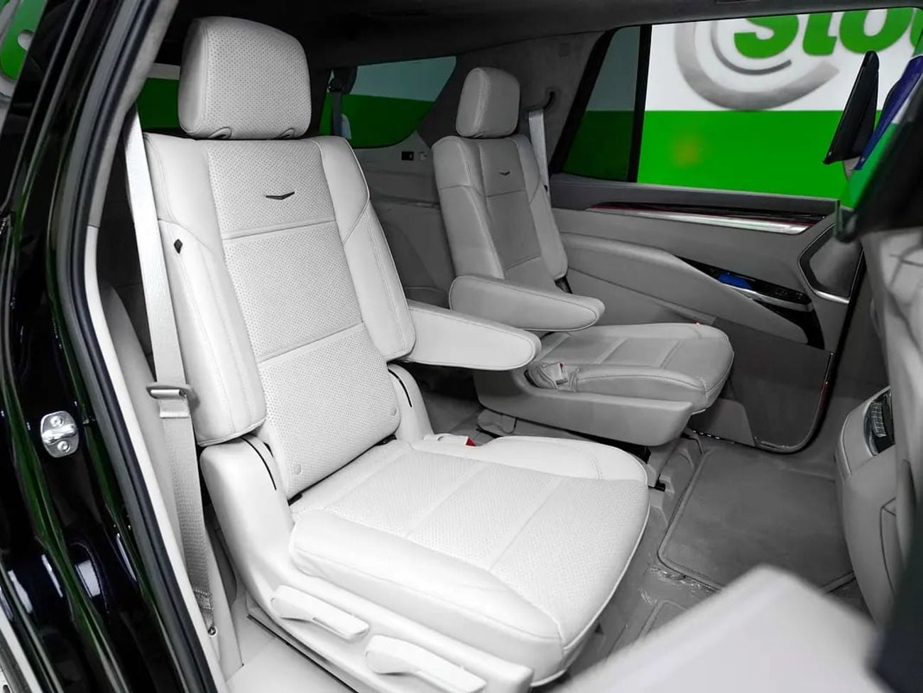 كاديلاك إسكالاد SPORT PLATINUM SWAP YOUR BRAND SPORT PLATINUM - 3 YEARS FREE SERVICE - WARRANTY (HIGHEST SPEC)