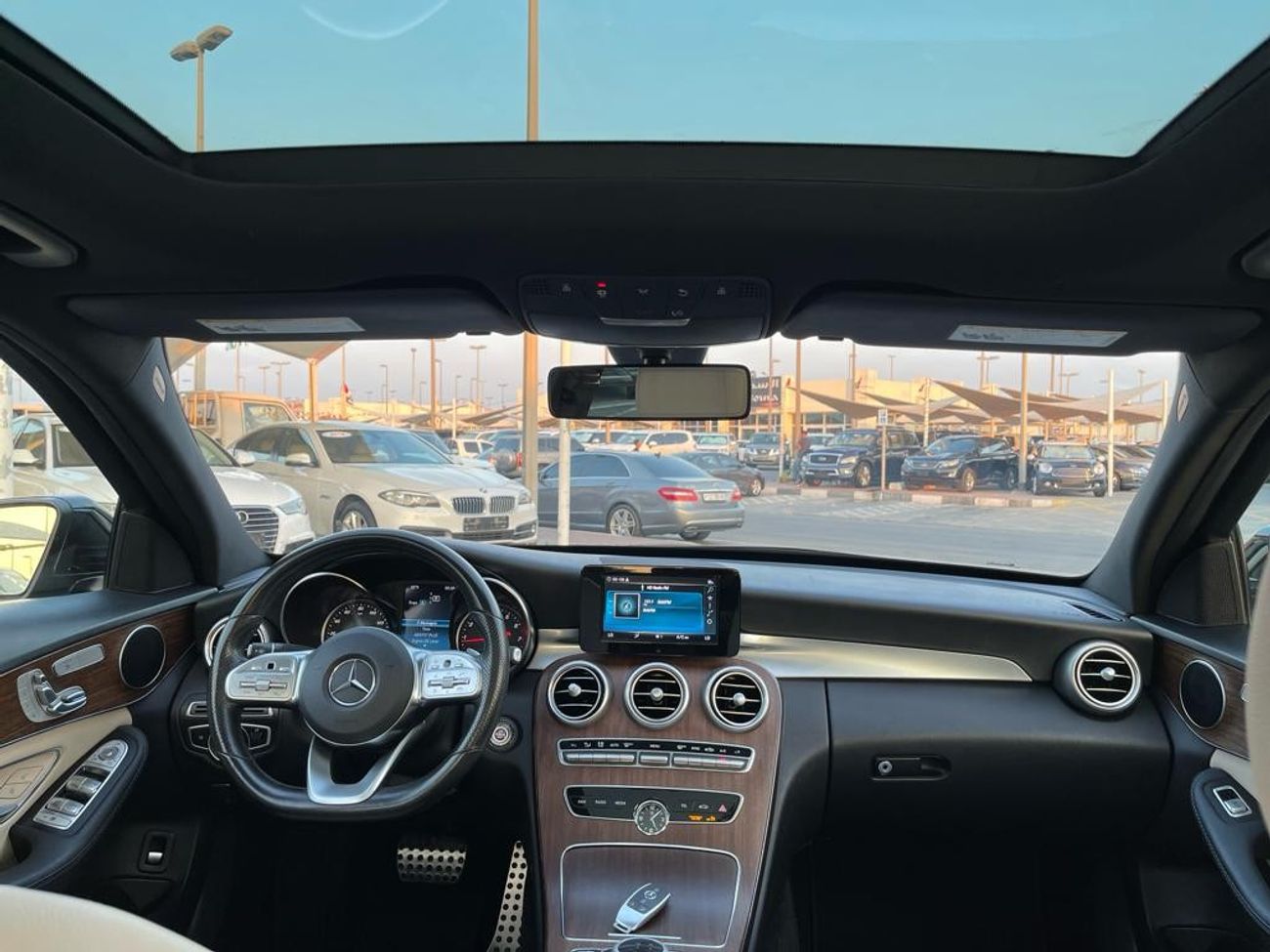 Mercedes-Benz C 300 AMG Pack Mercedes C 300 _American_2019_Excellent Condition _Full option