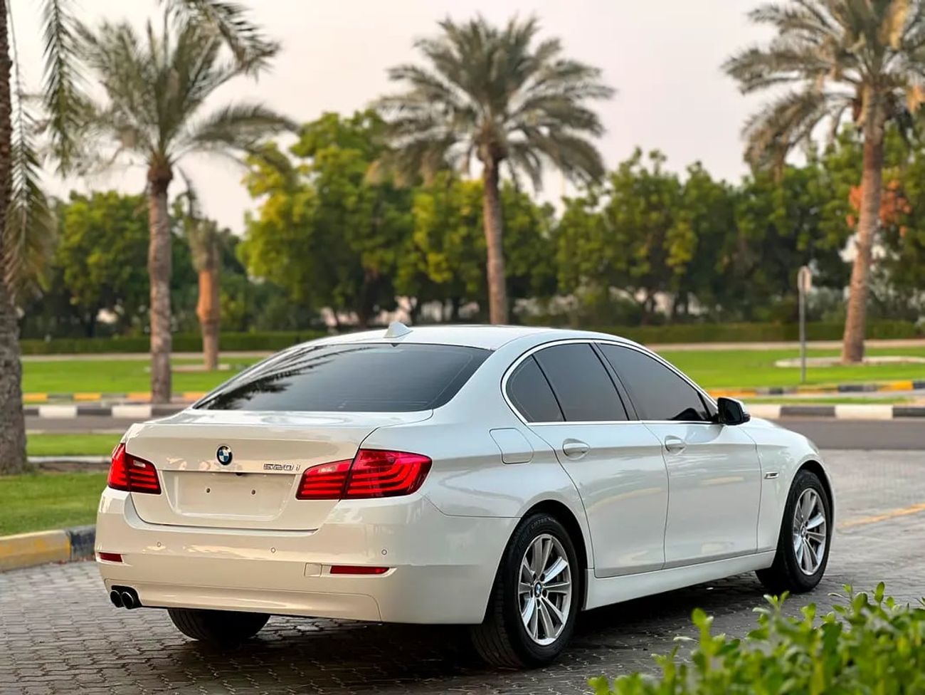 BMW 520i 520i GCC Specs