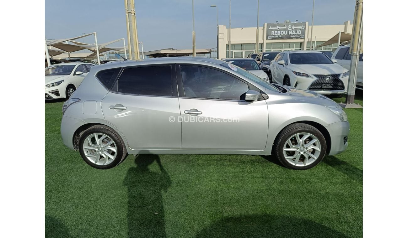 Nissan Tiida SL Plus Car in excellent condition without accidents very good inside and out