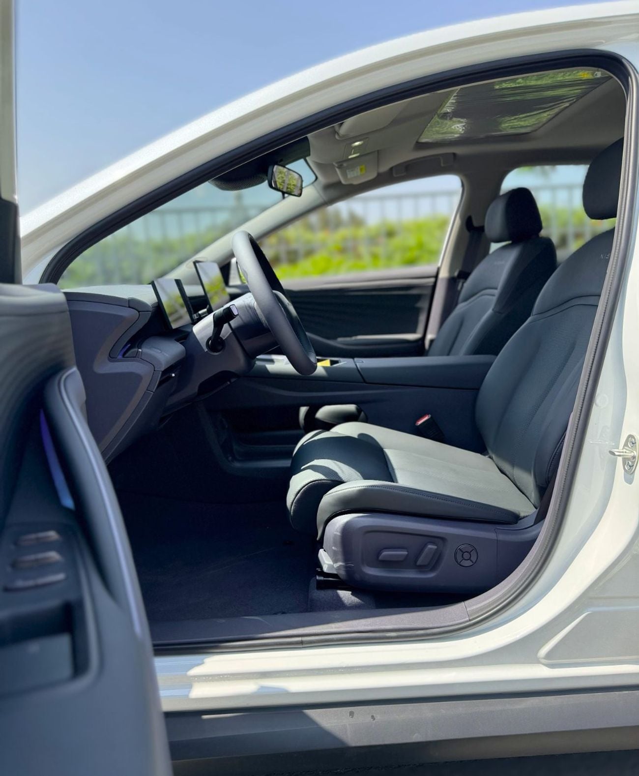 نيسان N6 Nissan N6 180 Max 2025 – Plug-in Hybrid