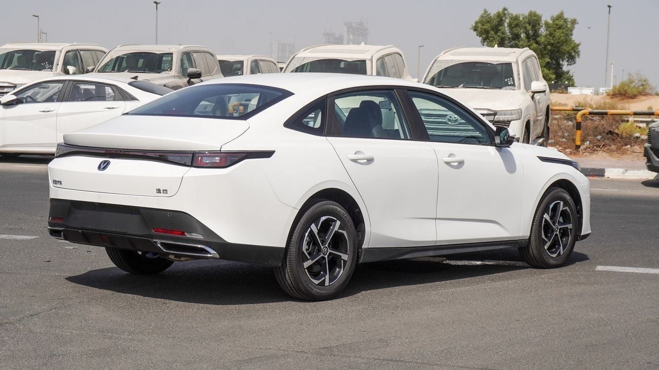 تشنجان ايدو Brand New Changan Eado 2025 Export & Local 1.5L FWD Petrol|White/Black|N-EUDO-1.5-P-25|