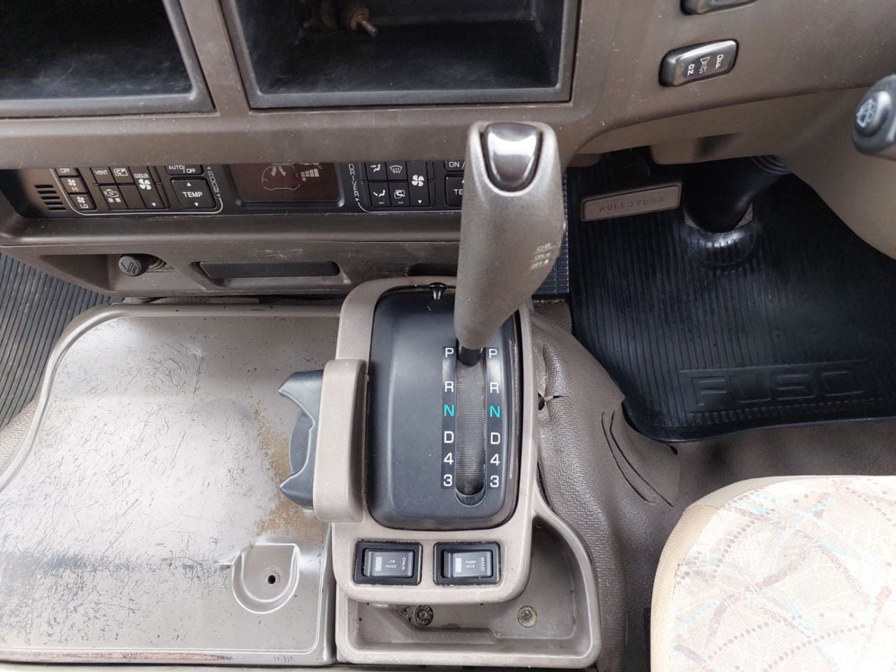 ميتسوبيشي روزا (RAMADAN OFFER) MITSUBISHI ROSA BUS RHD 2007 MODEL 4.9 L DIESEL AUTOMATIC(PM00332)