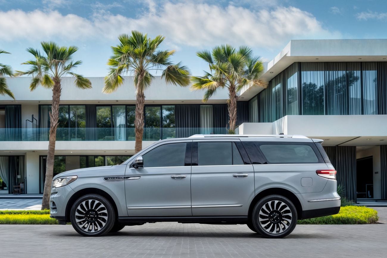 Lincoln Navigator PRESIDENTIAL Navigator Presidential | 4,328 P.M | 0% Downpayment | Excellent Condition!