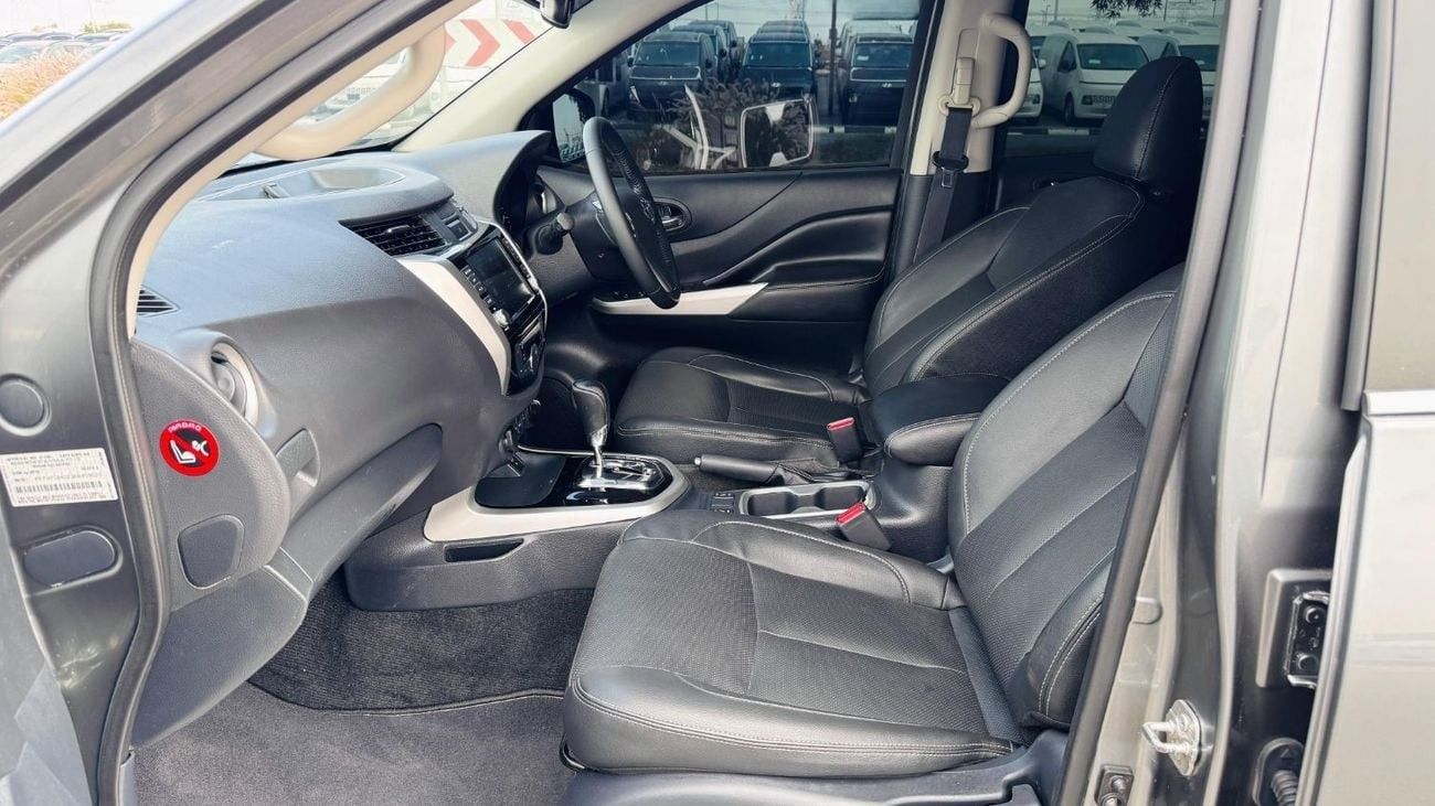 Nissan Navara PREMIUM CANOPY INSTALLED | 2.3L DIESEL ENGINE | 360 VIEW CAMERA | RHD | 2019 | AUTOMATIC TRANSMISSIO