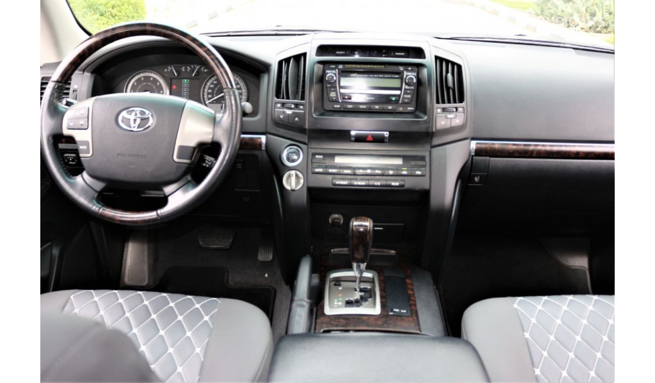 Toyota Land Cruiser TOYOTA LAND CRUISER 2011 V6 FULL OPTIONS