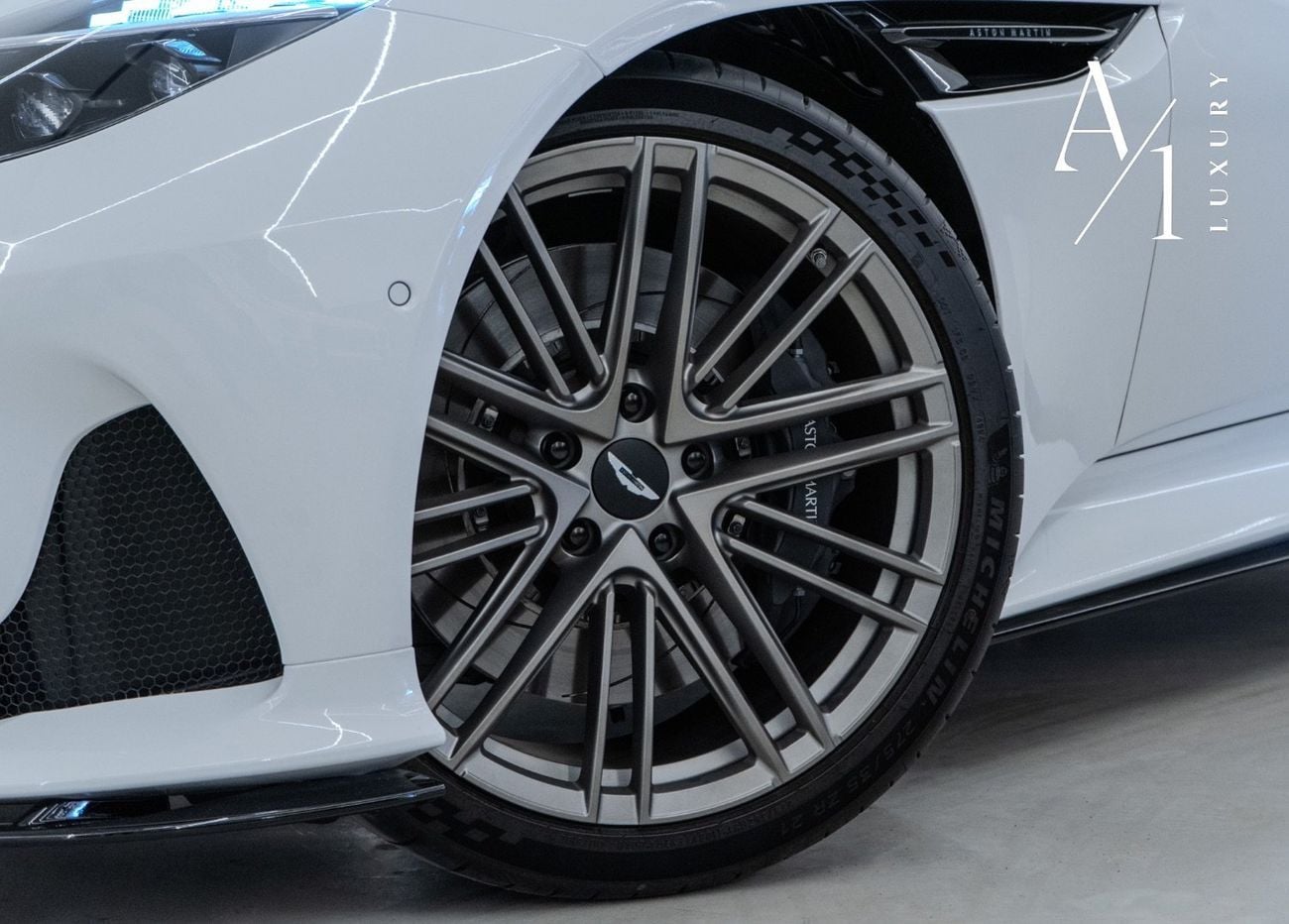 أستون مارتن DB12 2026 Aston Martin DB 12, With Warranty & Service Contract, Fully Loaded, Band New Condition, GCC Spe