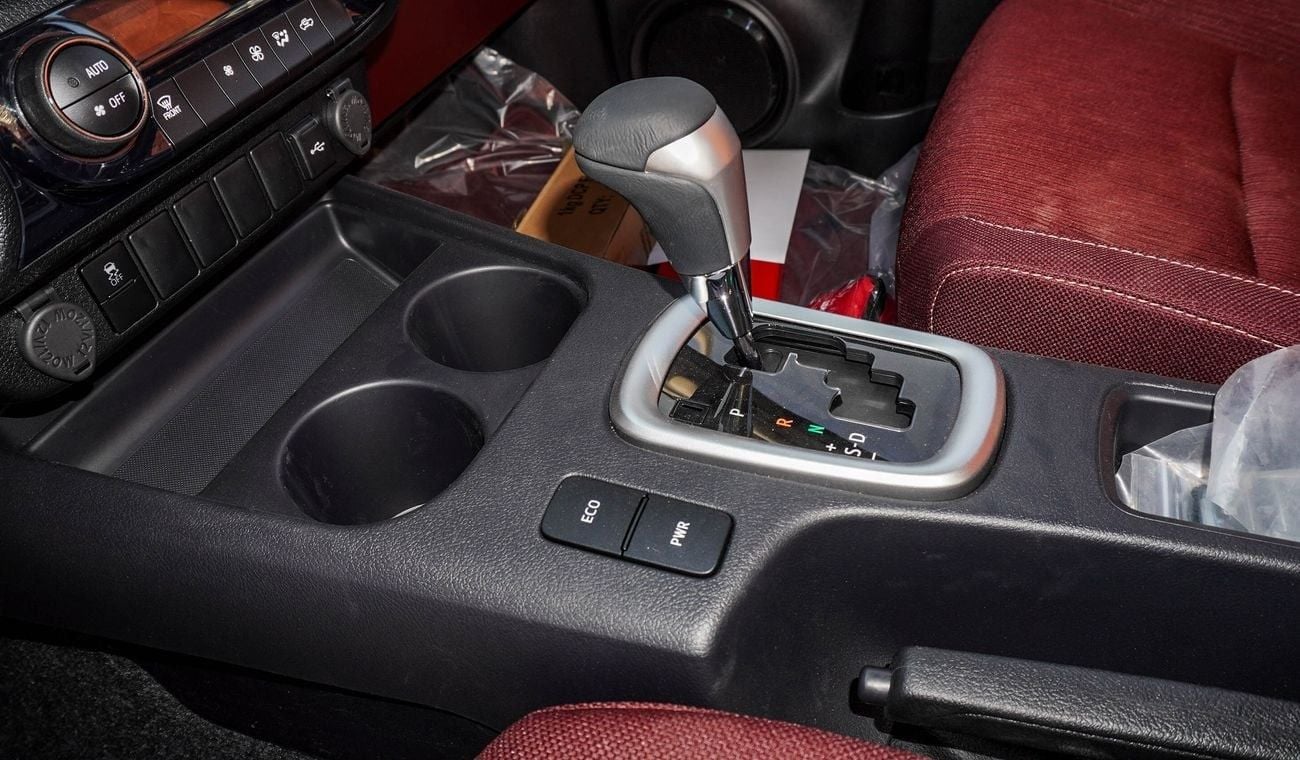 Toyota Hilux GLX-S. SR5. 2.7L 4WD A/T