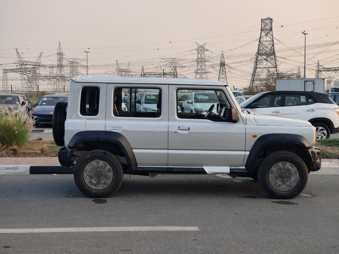 Suzuki Jimny SUZUKI JIMNY GL MT SILVER 2026