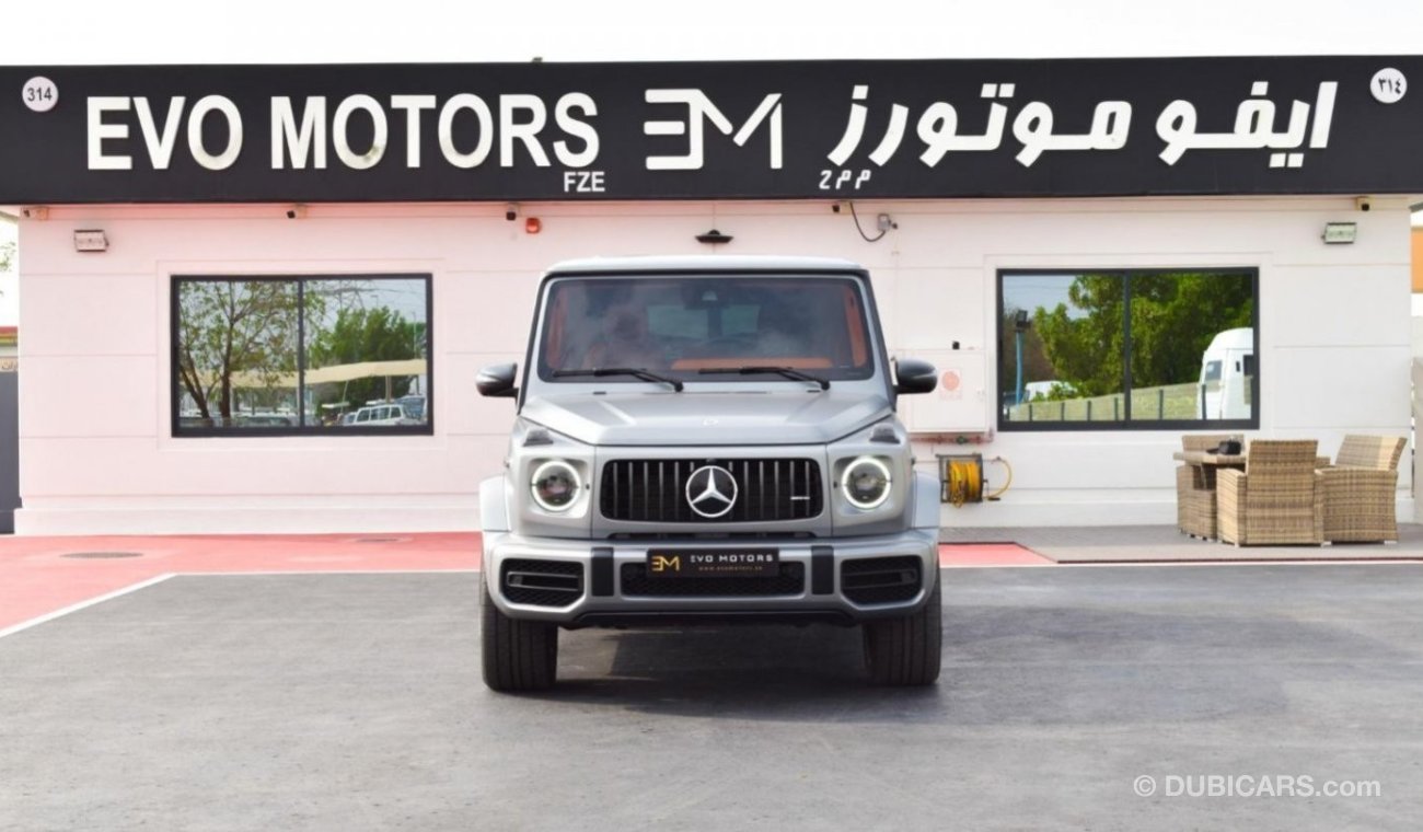 Mercedes-Benz G 63 AMG *Trim parts AMG Carbon*AMG steering wheel buttons*AMG night package magno*Burmester surround-soundsy