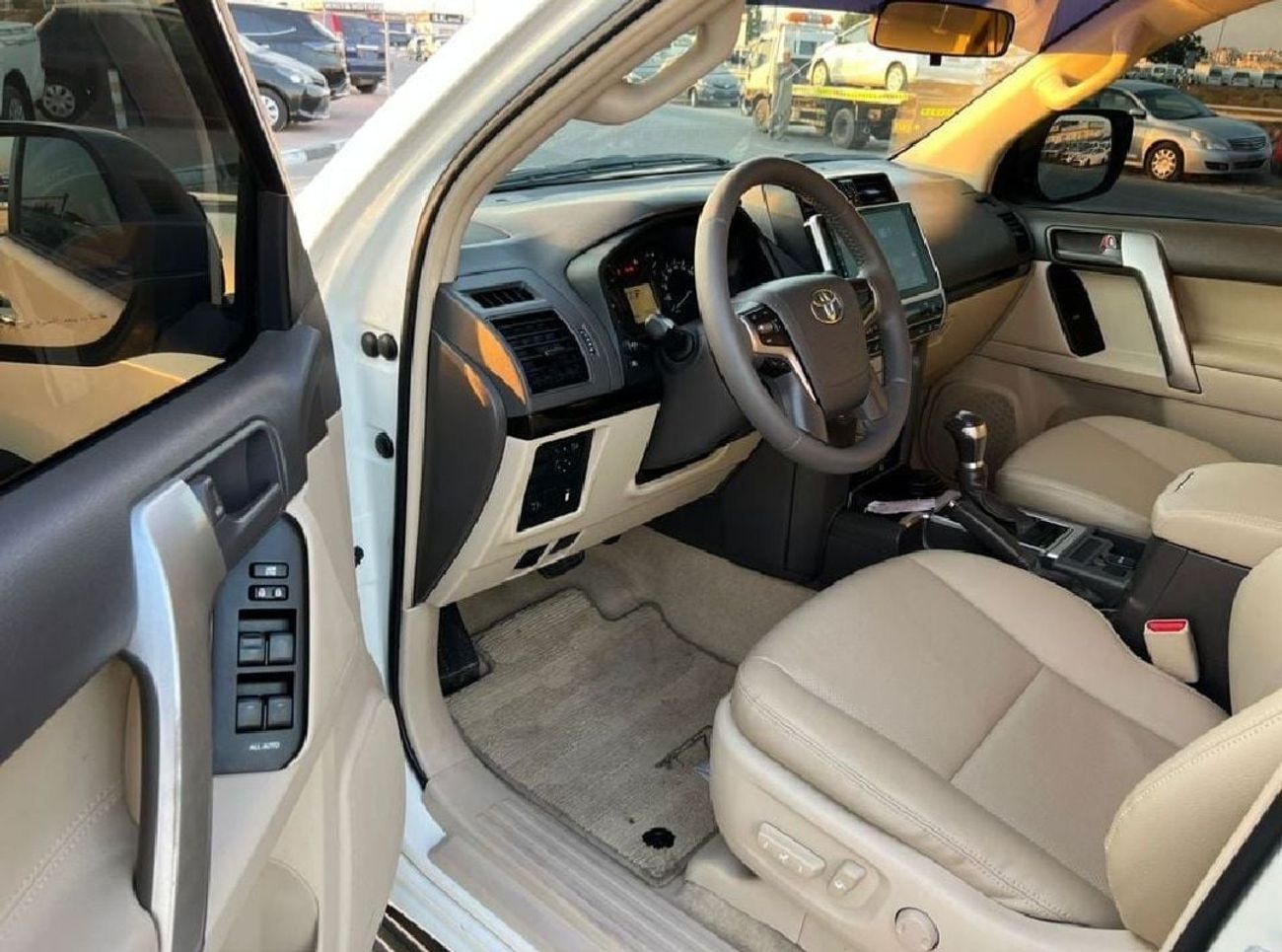 Toyota Prado Toyota prado 2018Model TxL 4.0L v6 petrol Engine AWD 4x4 Rear camera & sensors Full option colour wh