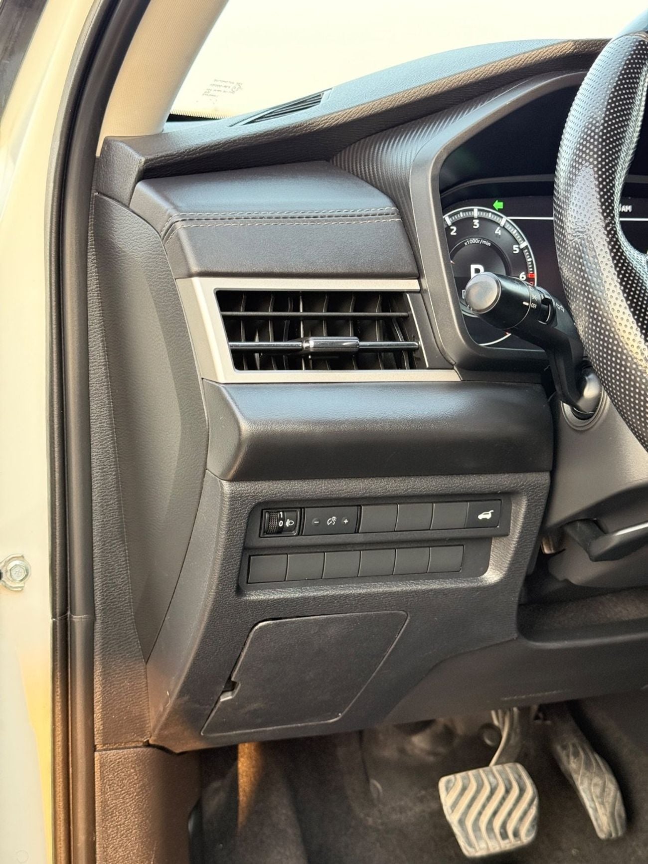 Mitsubishi Outlander PREMIUM LAUNCH EDITION Prime edition H- line 2024 full option