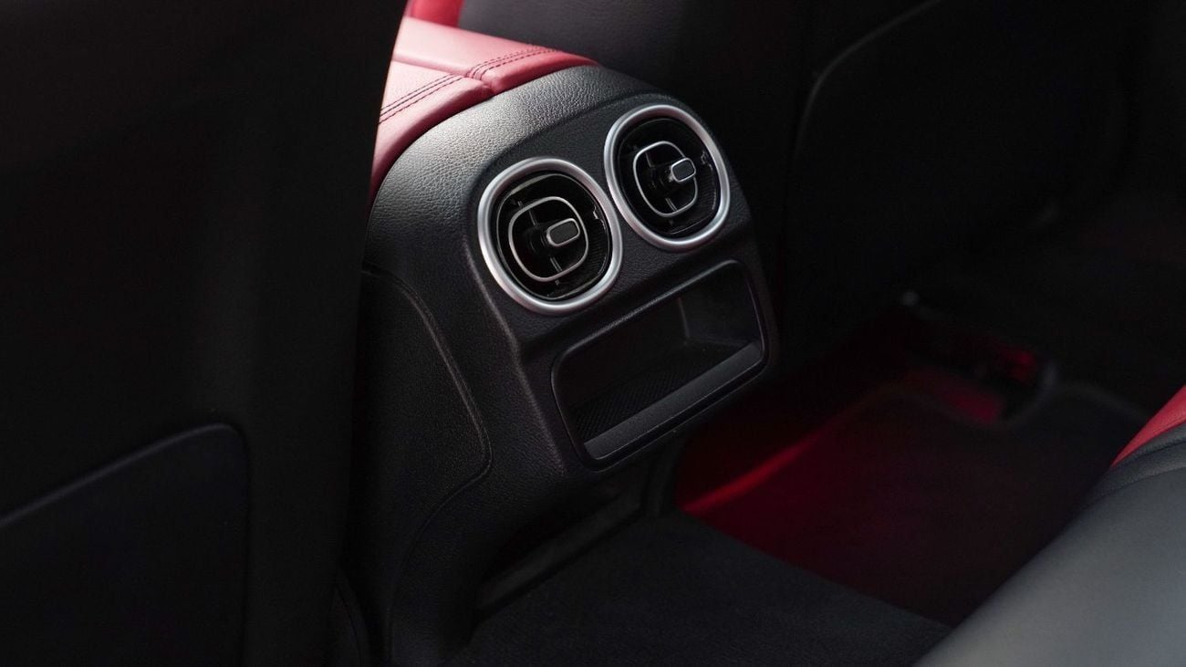 Mercedes-Benz C 200 Premium 2.0L