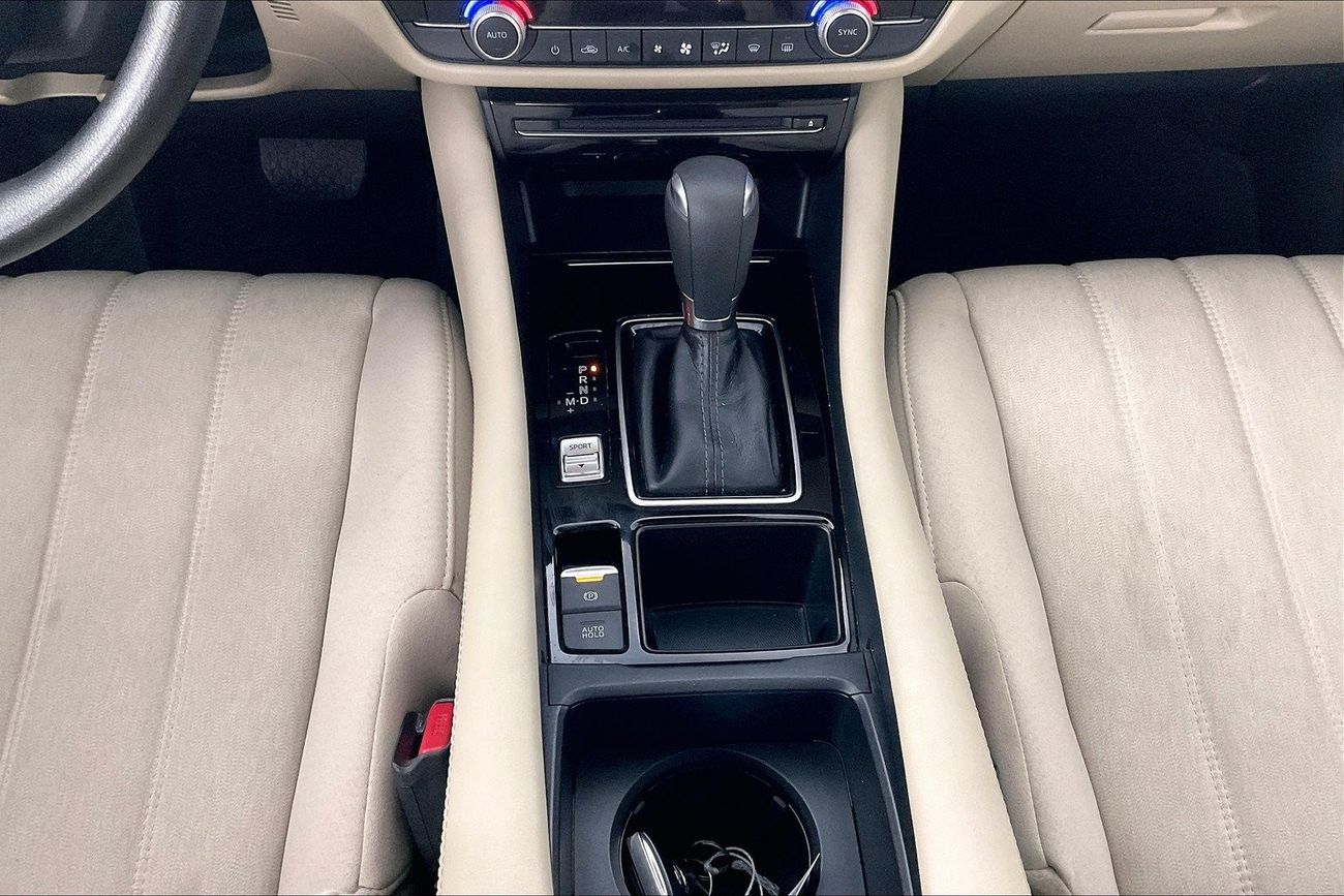 Infiniti QX70 Luxury / Luxe Sensory | Guaranteed Warranty | 0 Down Payment