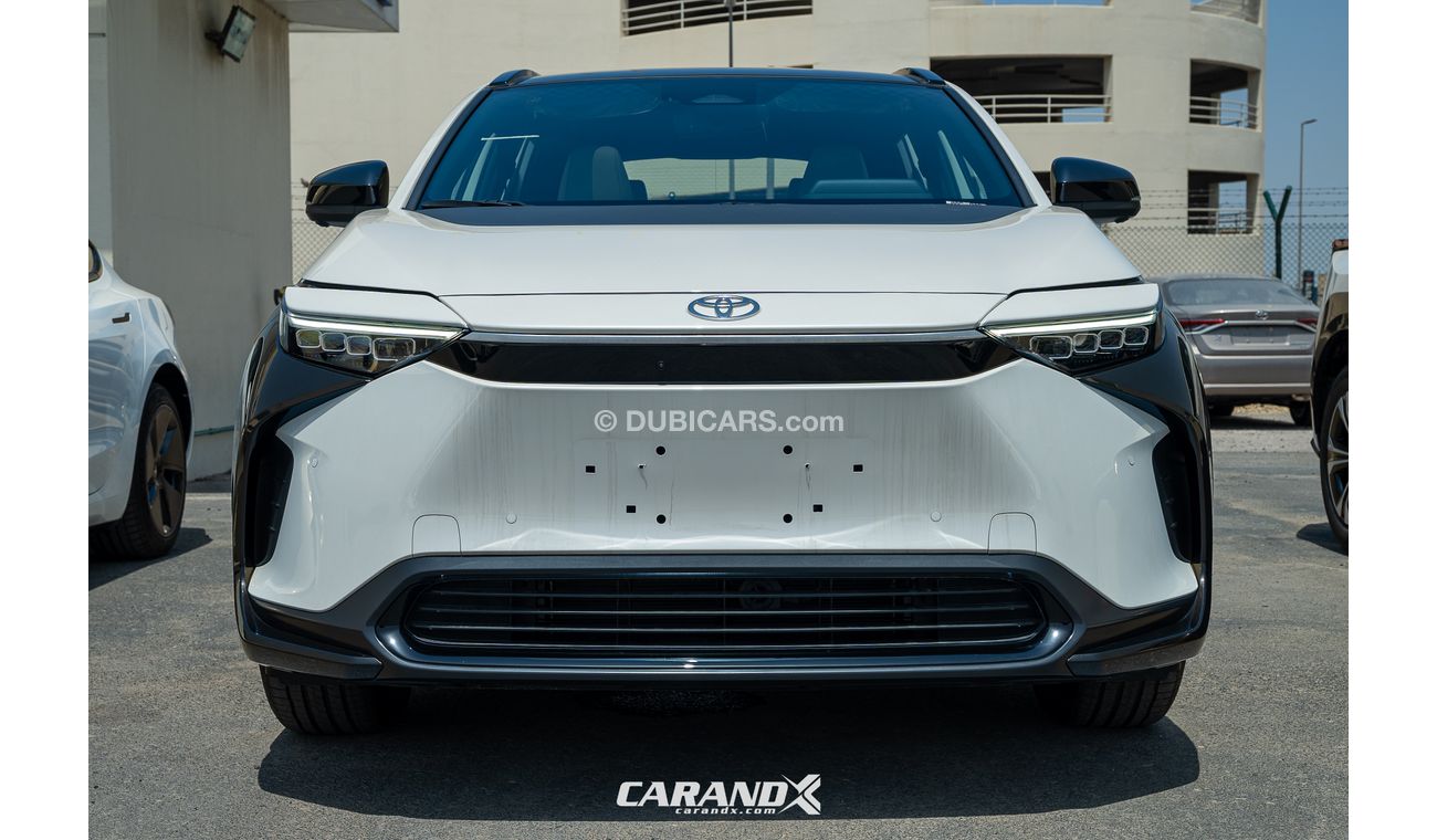 Toyota bZ4X White/Beige Interior 2022