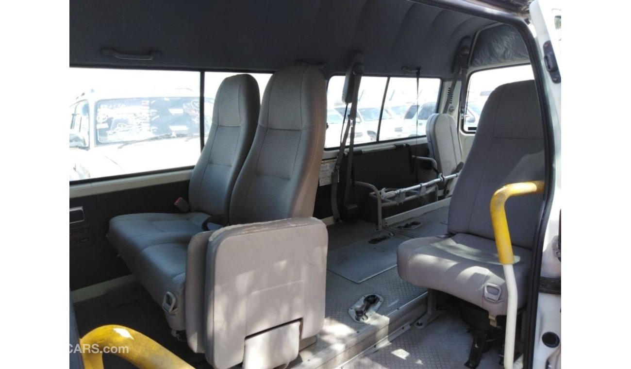 Toyota Hiace Hiace Commuter RIGHT HAND DRIVE (Stock no PM 302 )