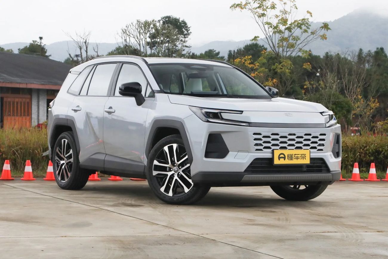 Toyota Wildlander 2.0 4wd pro+