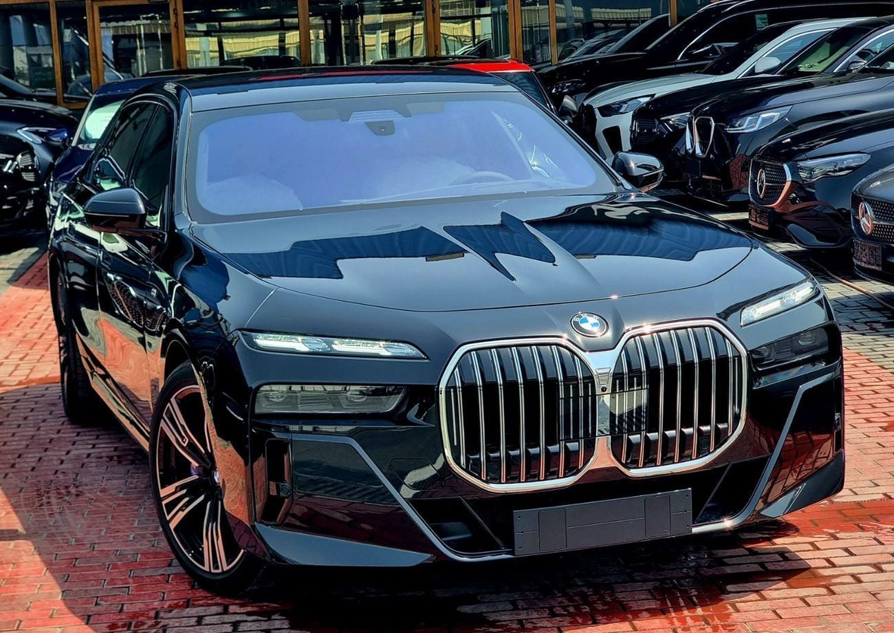 BMW 740i M SPORT INDIVIDUAL M Sport Warranty & Service 2026 GCC