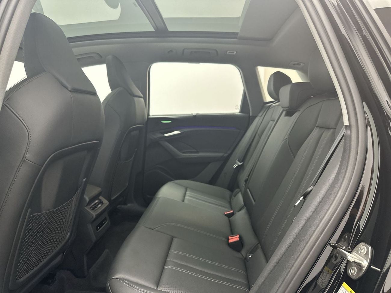 أودي Q6 إيترون Q6 SUV e-tron quattro 387hp (Ref# 012607)