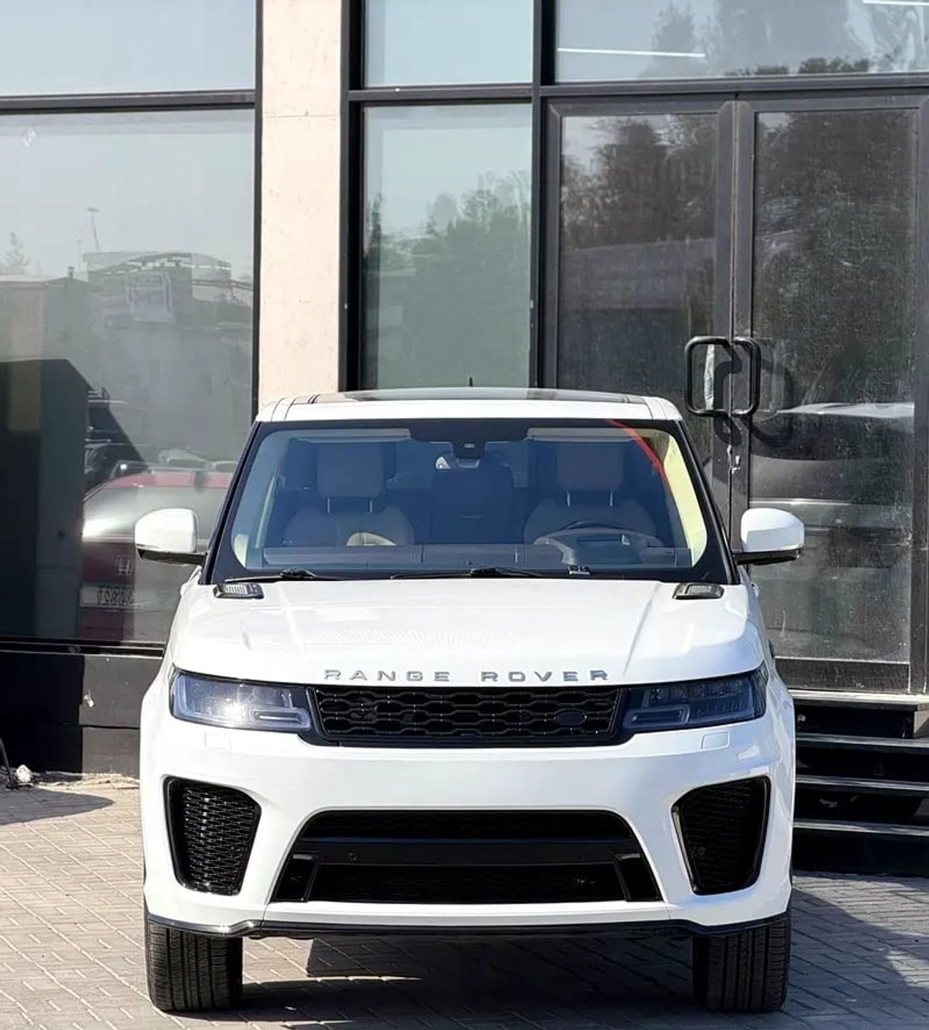 لاند روفر رينج روفر سبورت MORYA JESWANI CARS FOR USED AUTOMOBILE TRADING CO.L.L.C