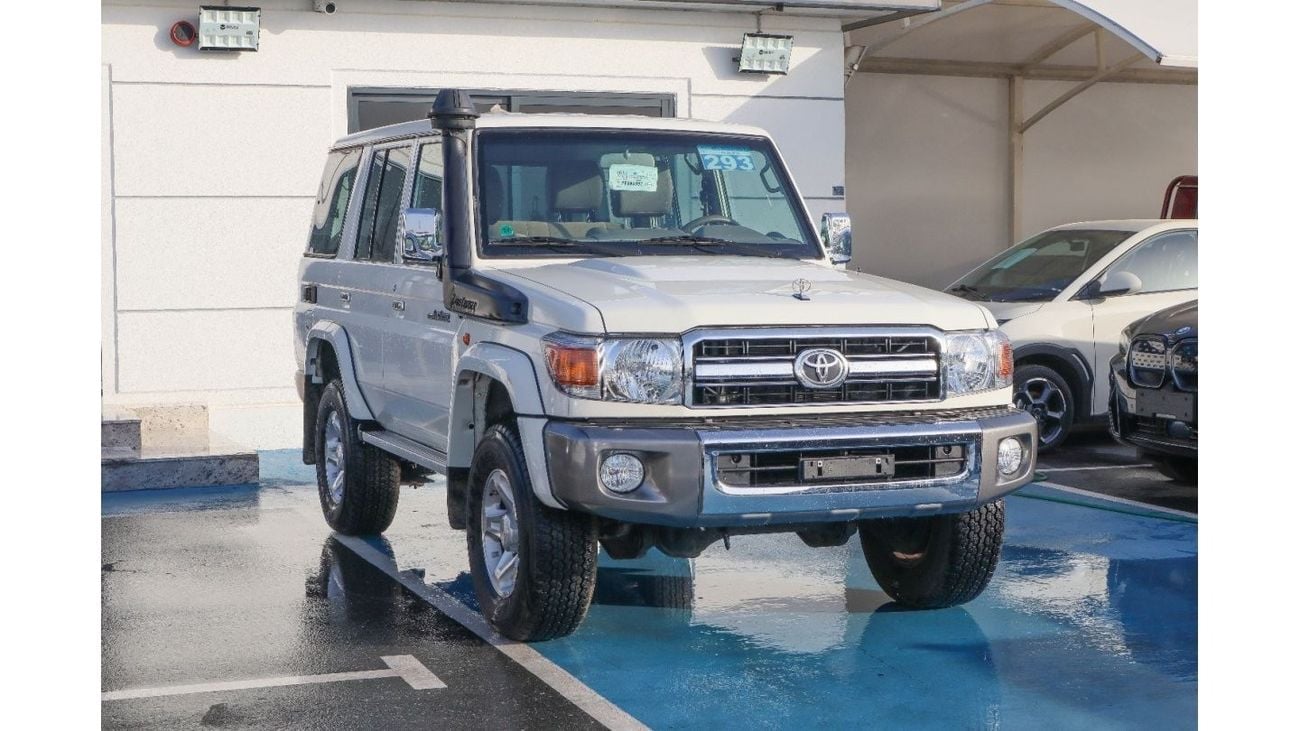 تويوتا لاند كروزر 70 toyota land cruiser hard top 4.0L 2023