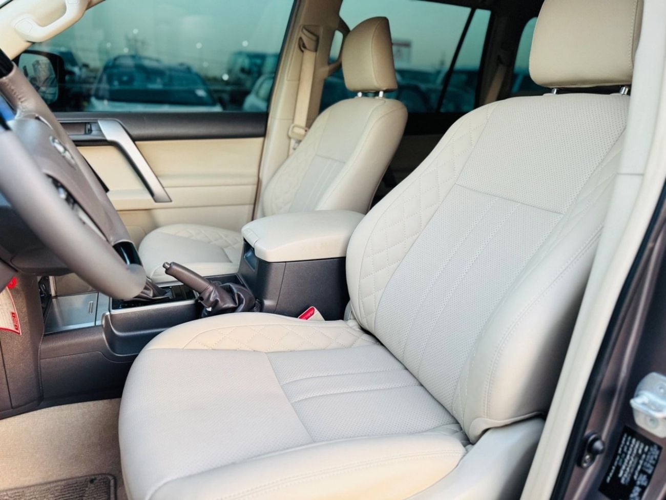 تويوتا برادو Toyota prado 2019 v4 LHD full options