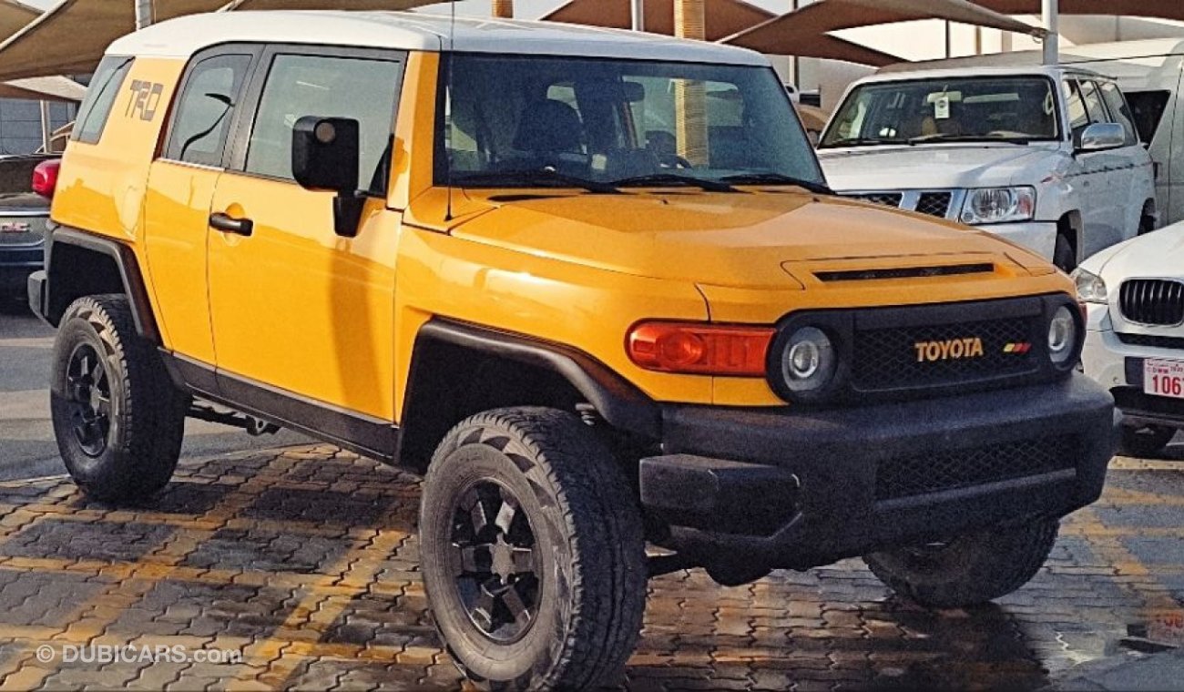 Toyota FJ Cruiser خليجي GCC