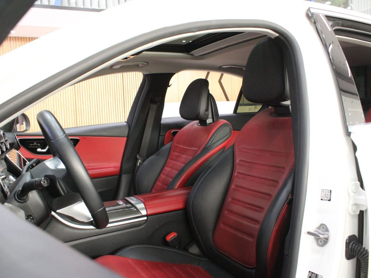 Mercedes-Benz C 300 - 2022, V4 | with Warranty