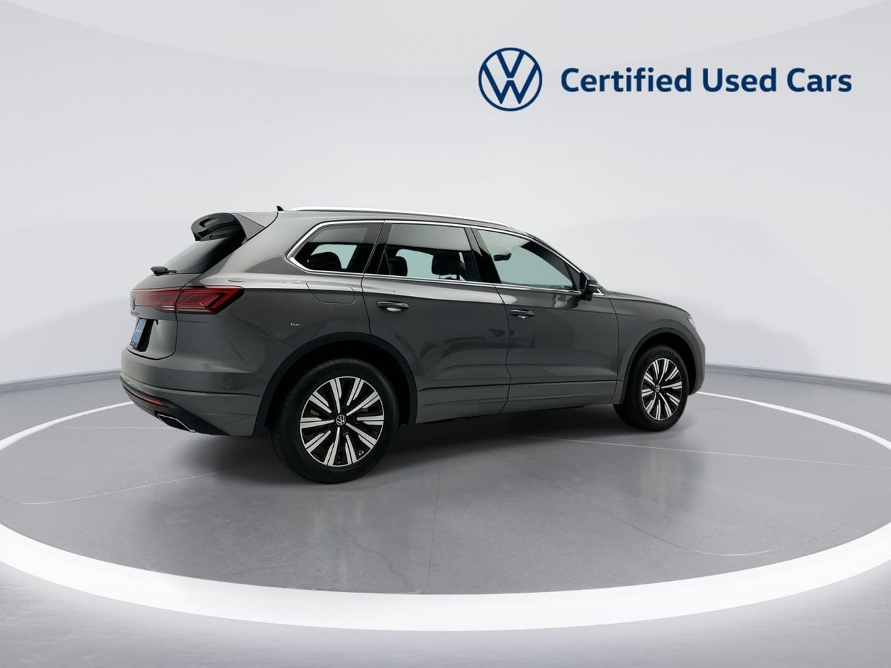 فولكس واجن طوارق ELEGANCE | Premium V6 Performance & Smart Tech | VW Certified | GCC Specs