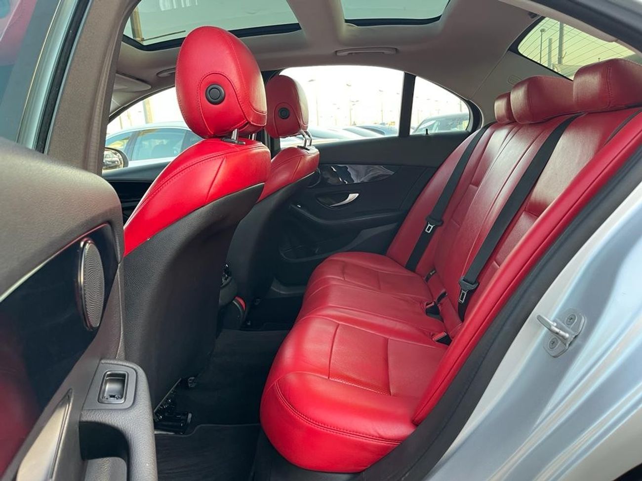 مرسيدس بنز C 200 AMG باك