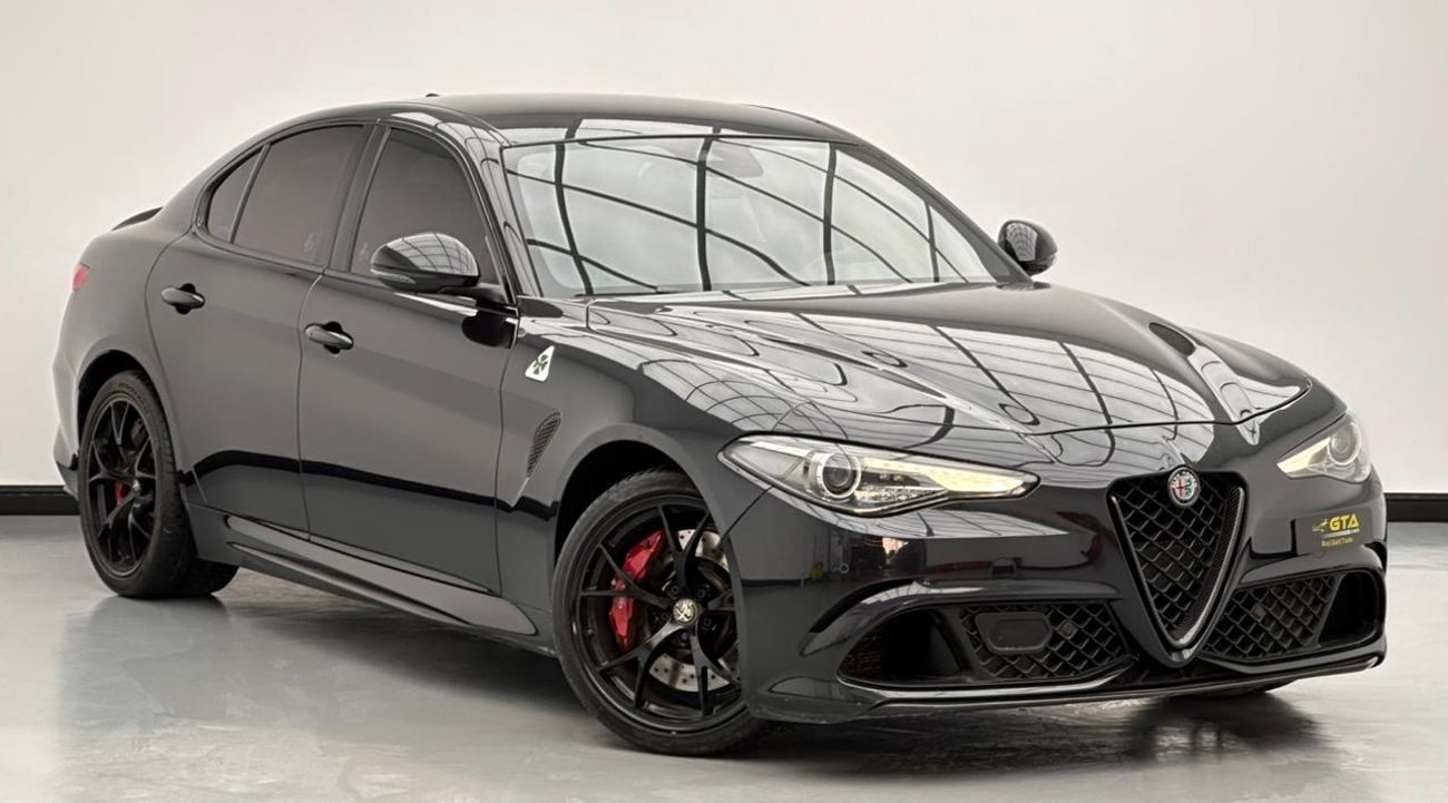 Alfa Romeo Giulia Quadrifoglio 2.9L (505 HP) 2018 Alfa Romeo Giulia Quadrifoglio, Alfa Romeo Service History, 1 Year W