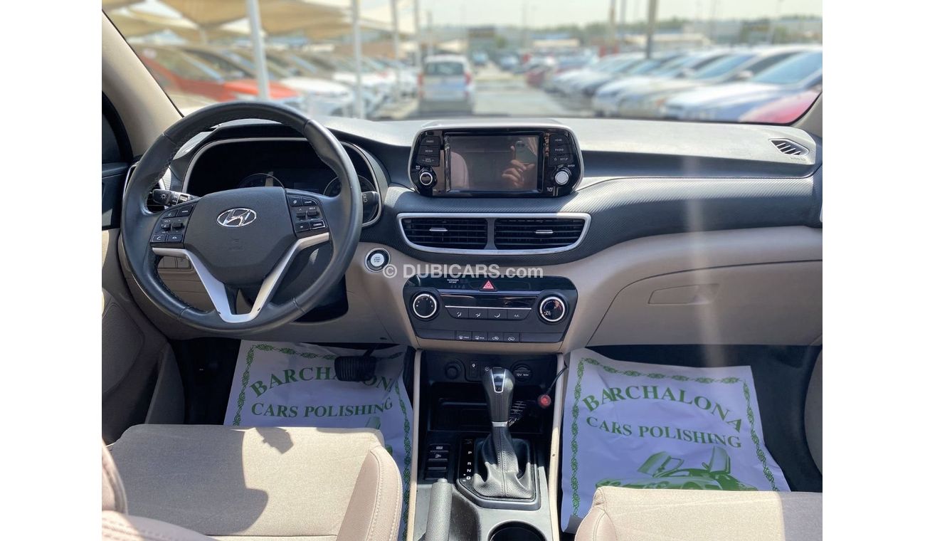Hyundai Tucson Basic Panorama GCC - ACCIDENTS FREE - ENGINE 1600 CC - EXCELLENT CONDITION INSIDE OUT