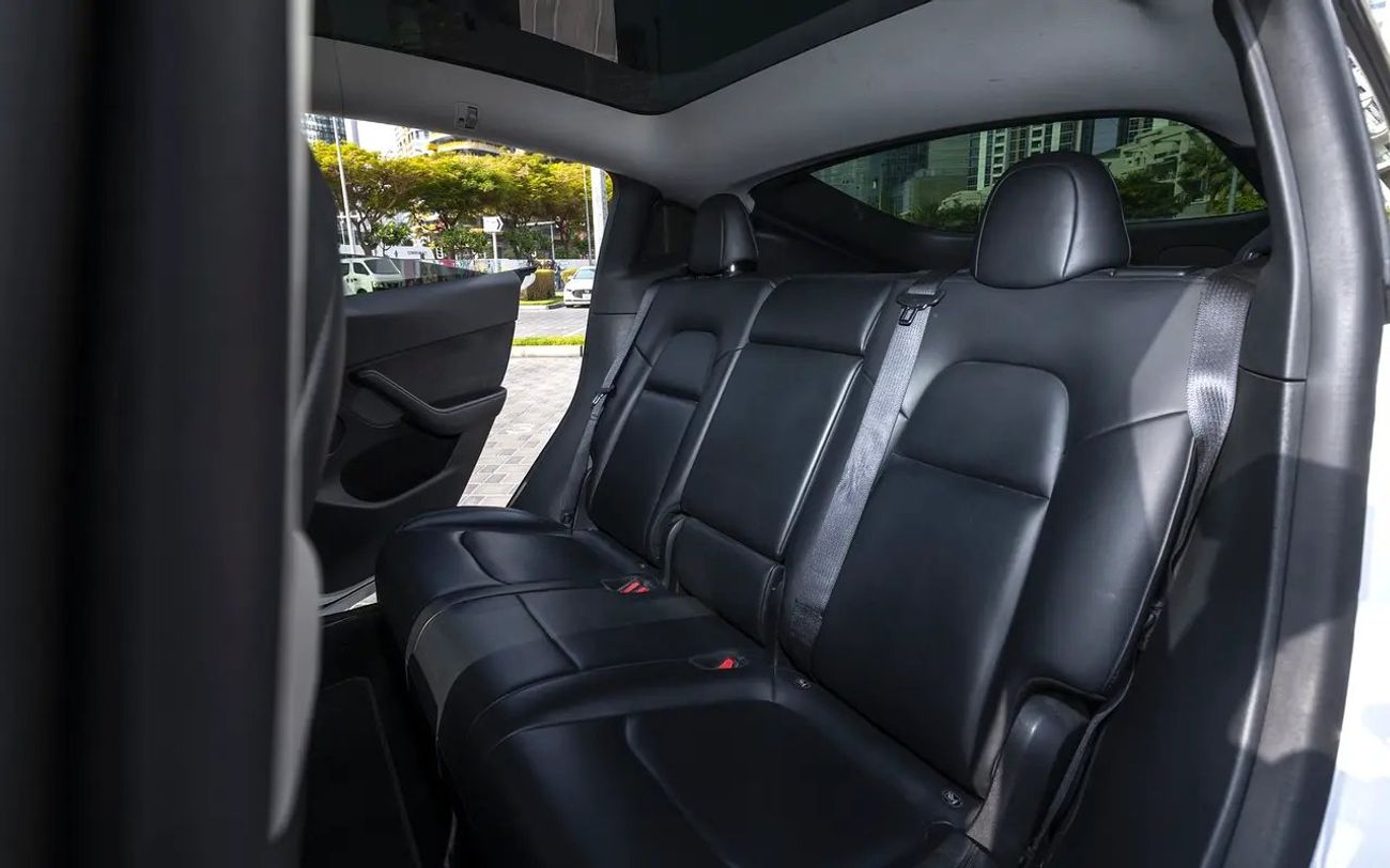 Tesla Model Y Long Range (AWD) Long Range