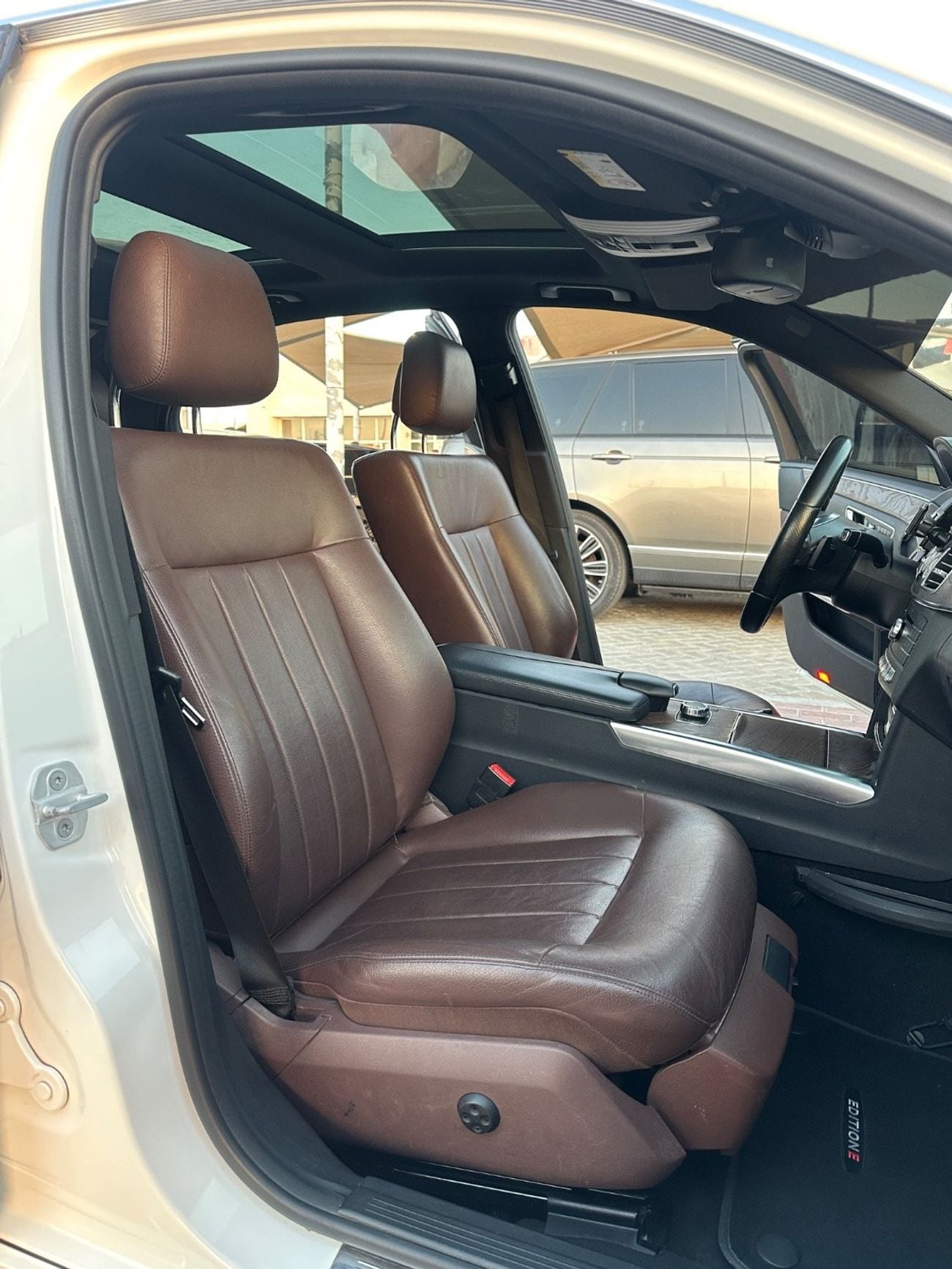 مرسيدس بنز E300