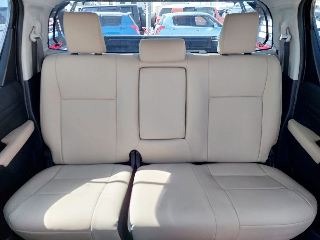 Toyota Hilux (RAMADAN OFFER) TOYOTA HILUX PICKUP RHD 2023 MODEL 2.8 L DIESEL AUTOMATIC(PM91809)