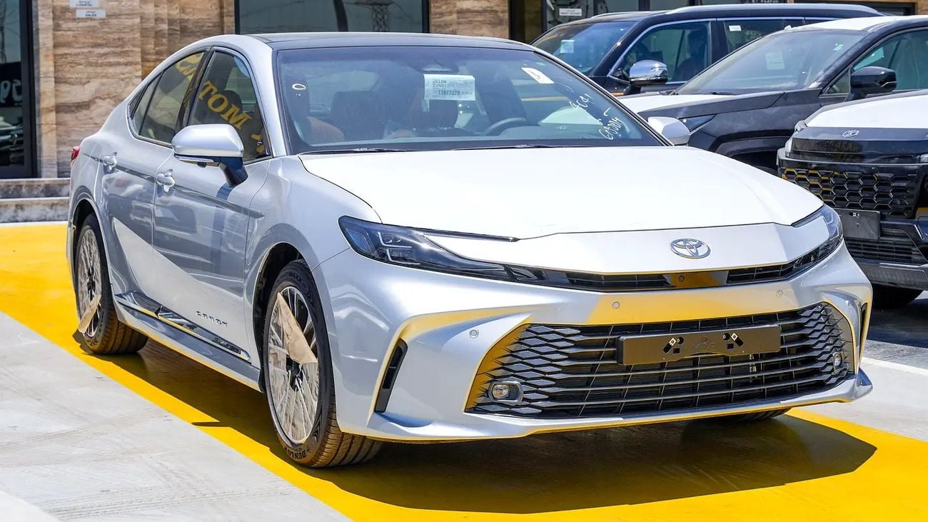 Toyota Camry LUMIERE HEV Lumiere GCC Specs