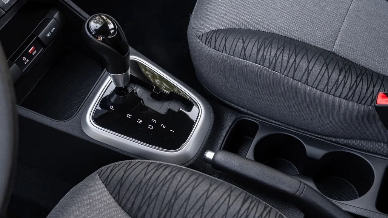 كيا بيجاس KIA PEGAS 1.4L AUTOMATIC COMFORT SUNROOF WITH AUDIO CONTROL [ EXPORT ONLY ]