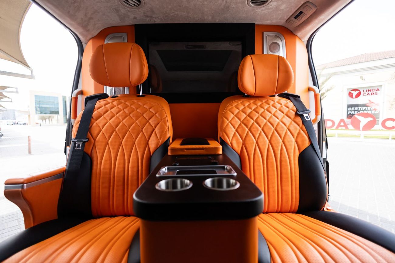 Hyundai Staria 3.5L Luxury (7 Seater)