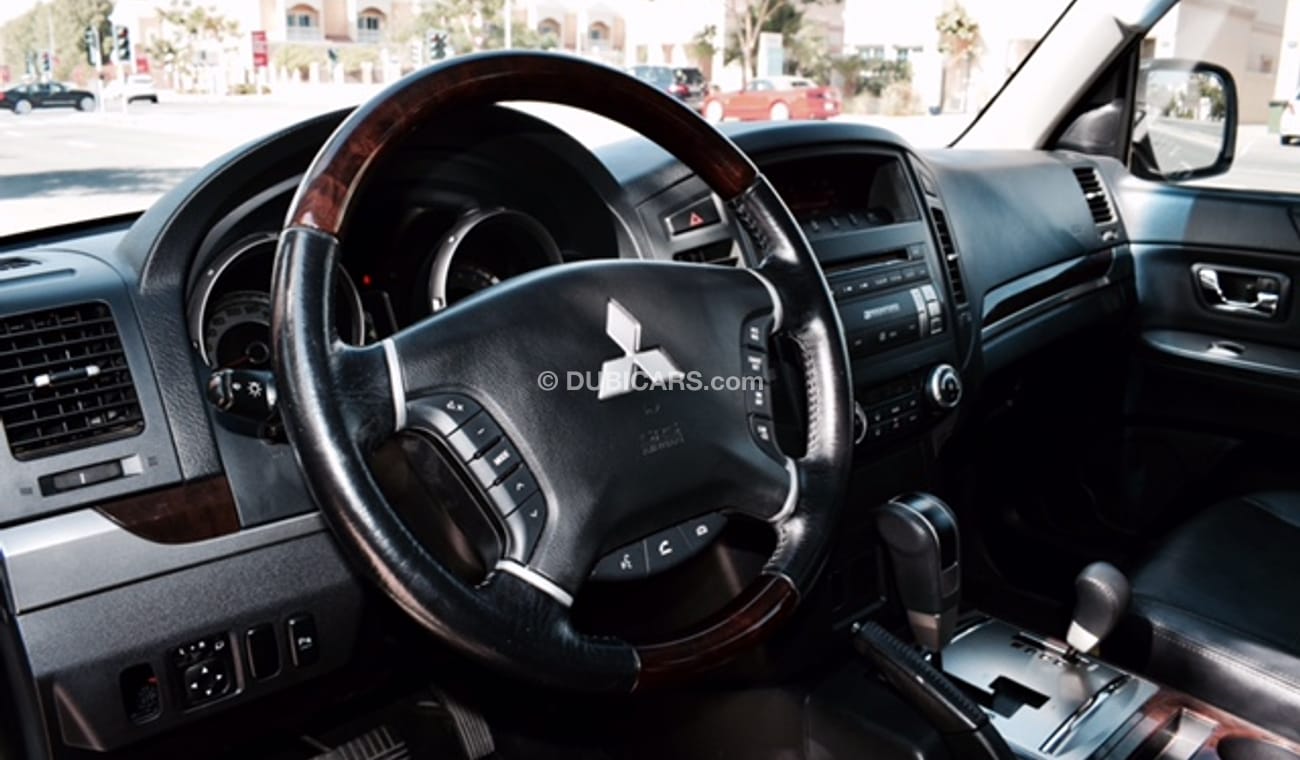 ميتسوبيشي باجيرو 3.5 GLS V6