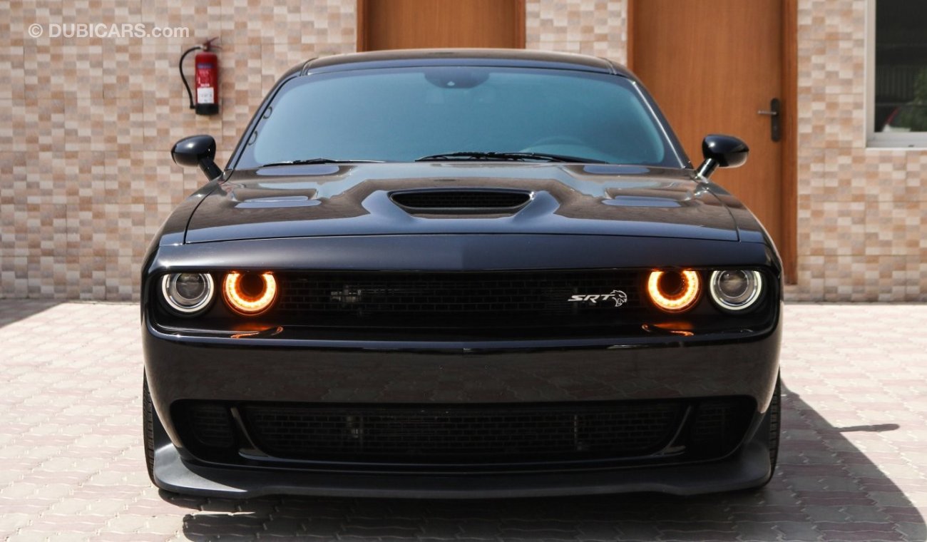 Dodge Challenger SRT