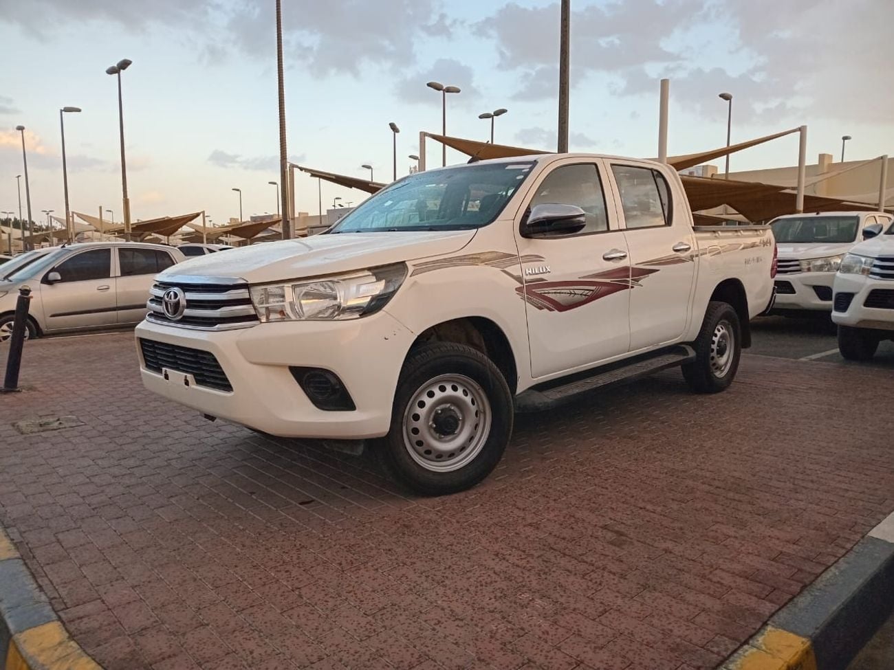 تويوتا هيلوكس DC 2.7L 4WD PETROL MANUAL TRANSMISSION