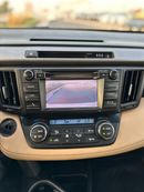 Toyota RAV4 XLE 4WD sunroof and Full Option