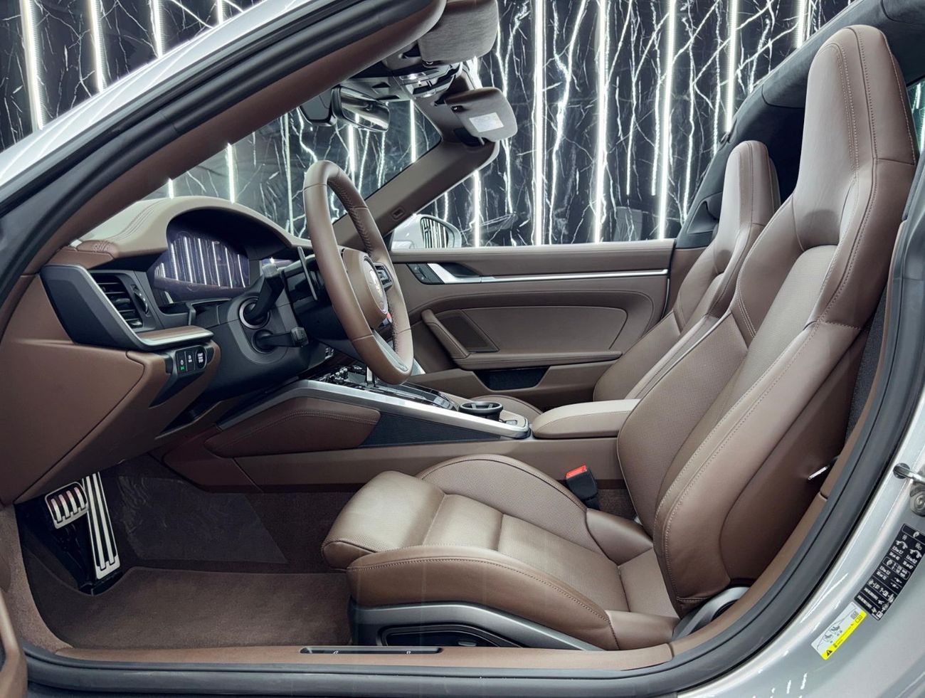 Porsche 911 Targa 4 GTS (541 HP) Convertible 2025 Porsche 911, 2027 Porsche Warranty, Sport Chrono Package, Very